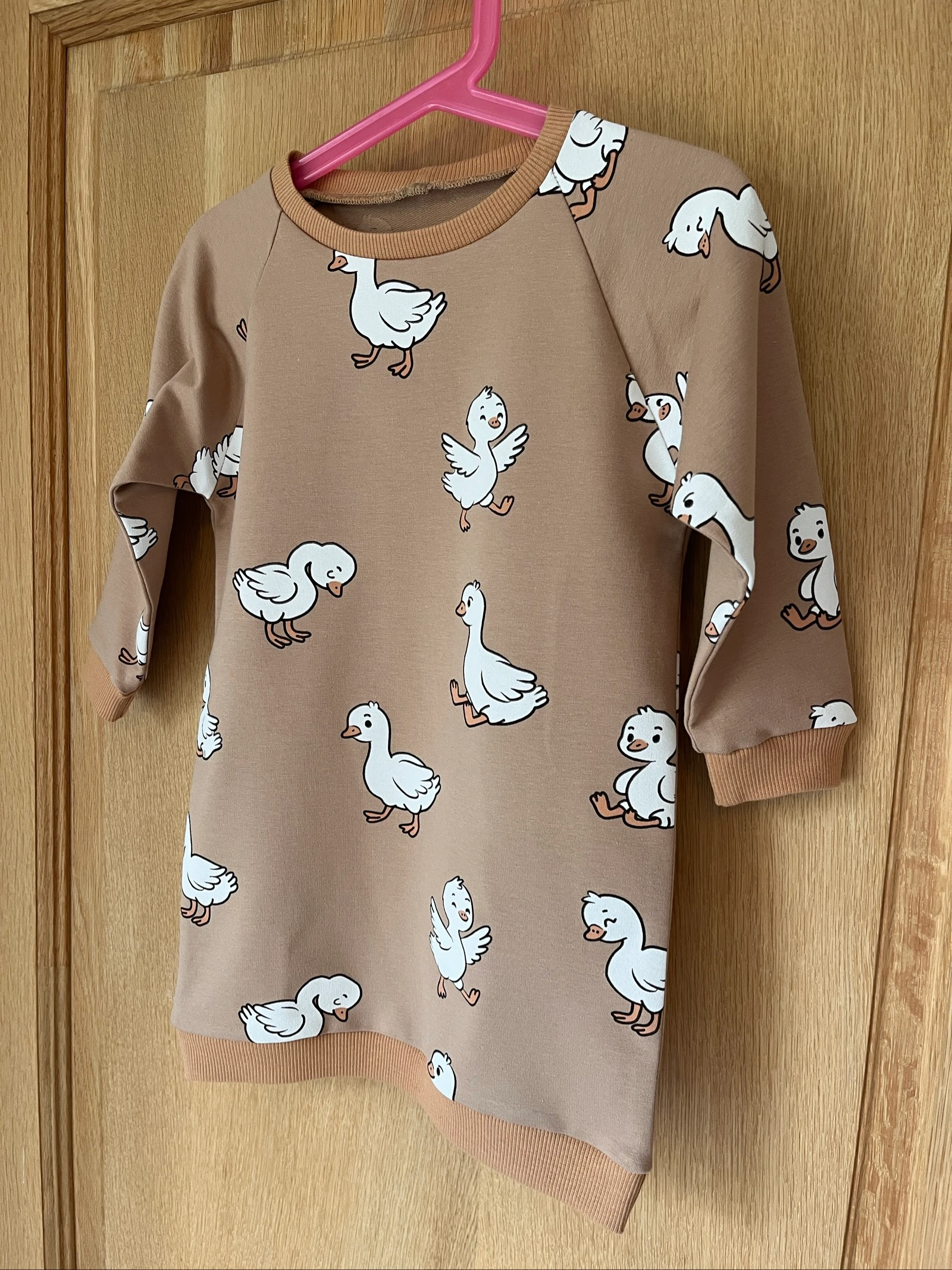 Handgemaakt sweaterjurkje – photo 2